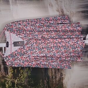 New with tags! Amzplus Womens 3XL colorful floral long sleeve blouse